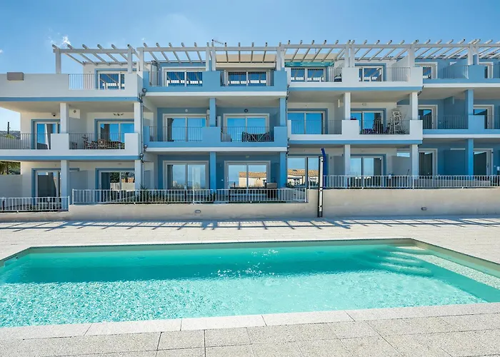 1 Bedroom Gorgeous In Isola Rossa (Sassari)